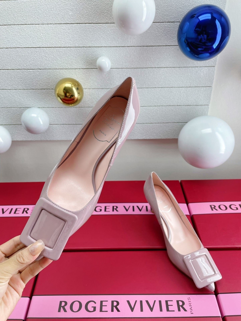 Roger Vivier Flat Shoes